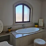 R Limoli Vintage Villa *