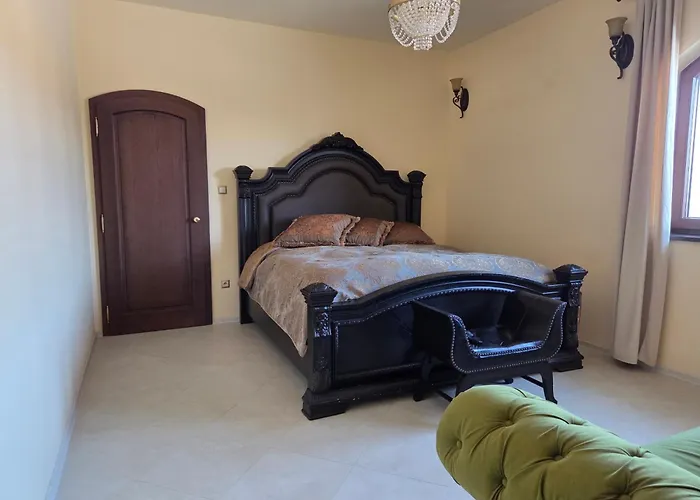 R Limoli Vintage Vila Travnica