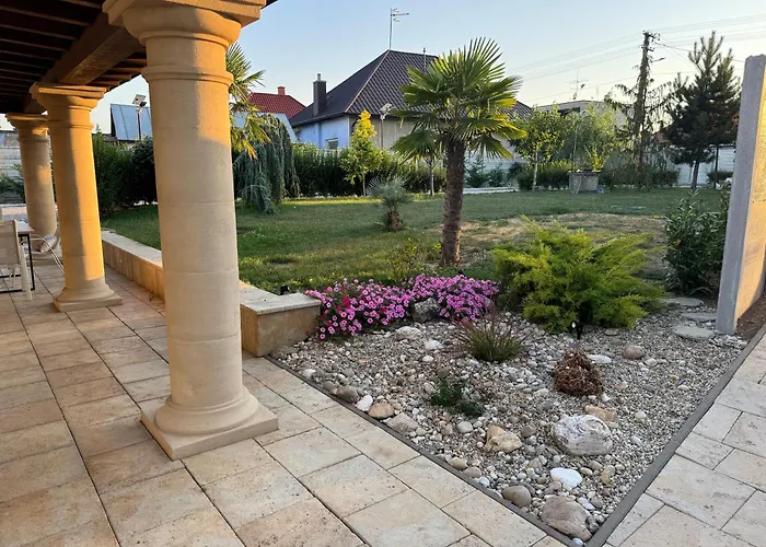 R Limoli Vintage Villa *