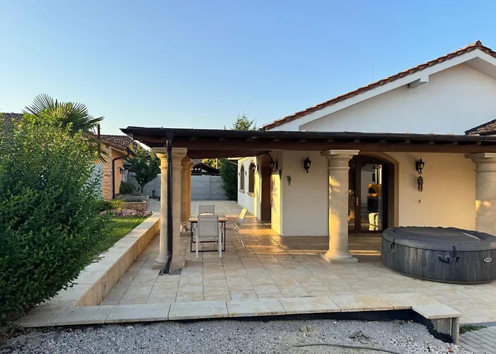 Villa R Limoli Vintage